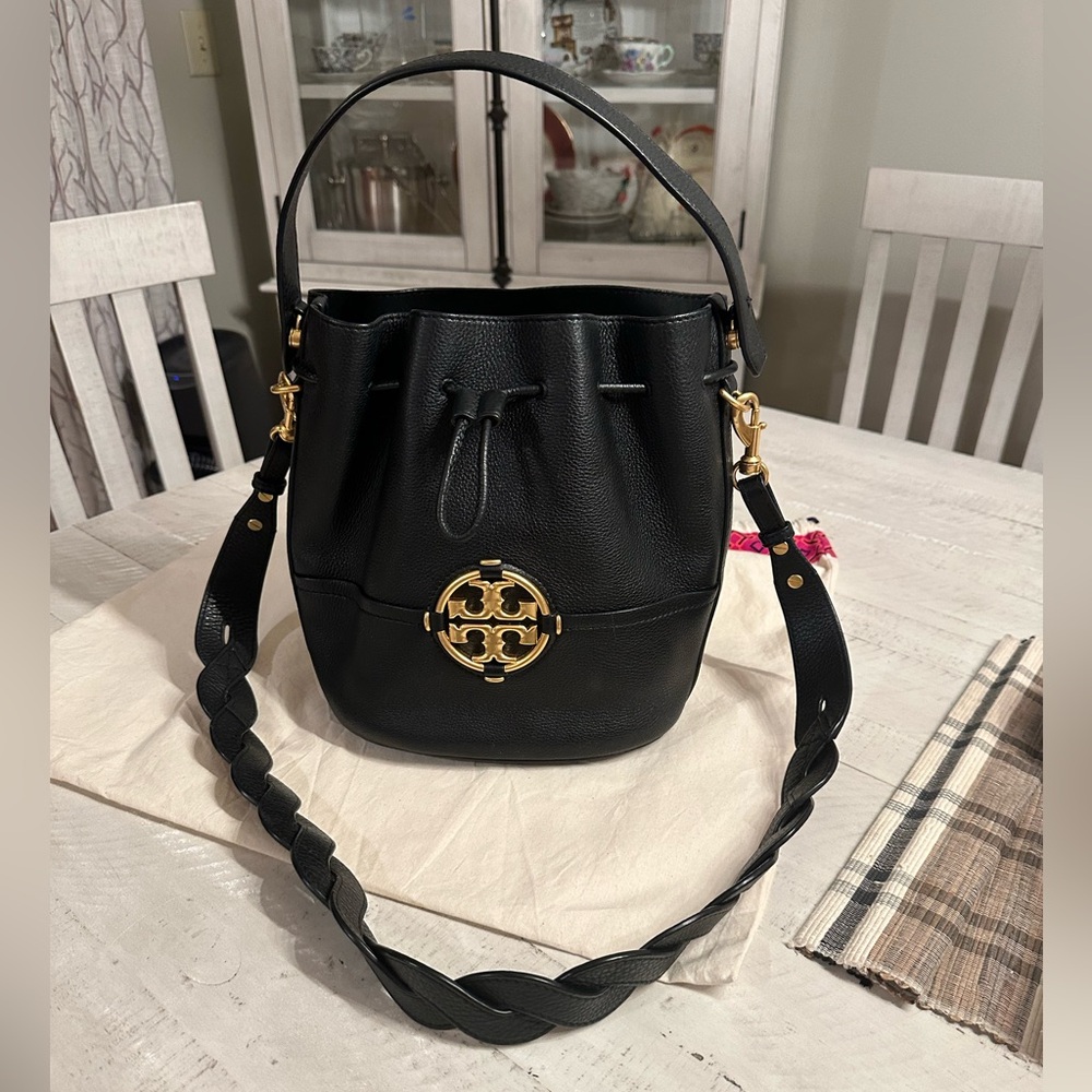 Tory Burch Miller Bucket Bag black EUC